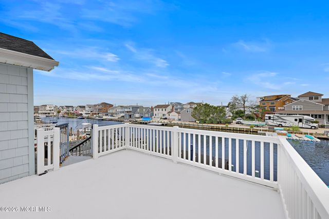 54 Frank Drive, Beach Haven West, NJ 08050