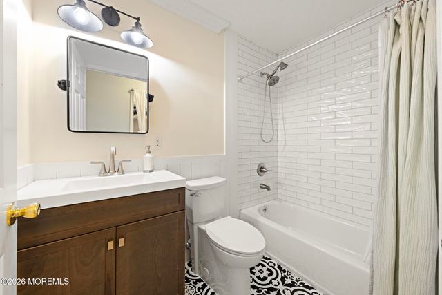 54 Frank Drive, Beach Haven West, NJ 08050