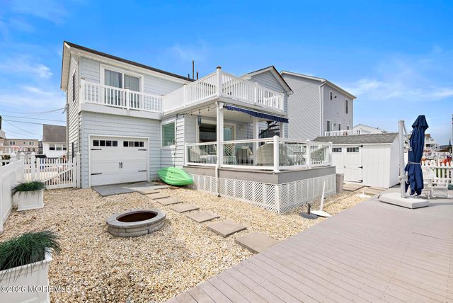 54 Frank Drive, Beach Haven West, NJ 08050