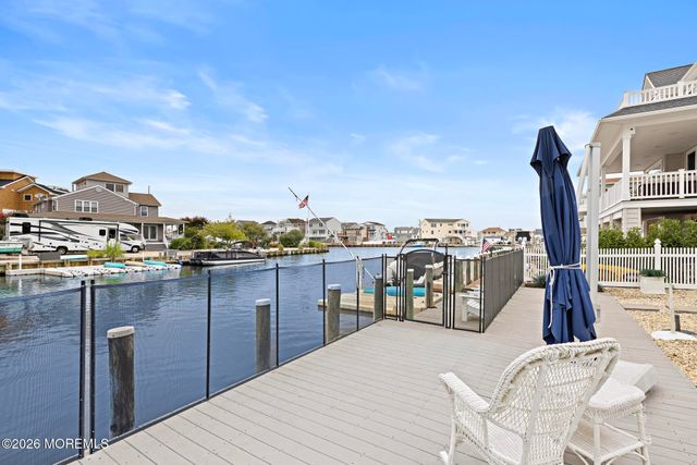 54 Frank Drive, Beach Haven West, NJ 08050