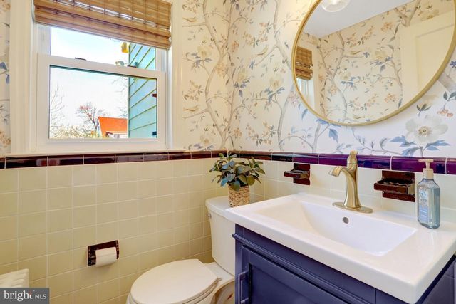 2755 WOODLAWN AVE, Falls Church, VA 22042