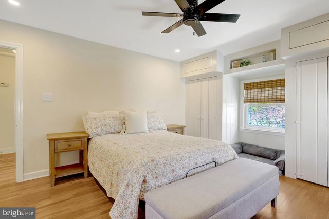 2755 WOODLAWN AVE, Falls Church, VA 22042