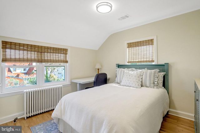 2755 WOODLAWN AVE, Falls Church, VA 22042