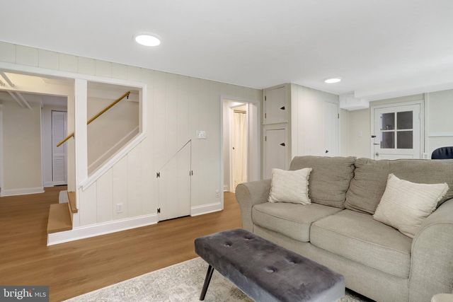 2755 WOODLAWN AVE, Falls Church, VA 22042