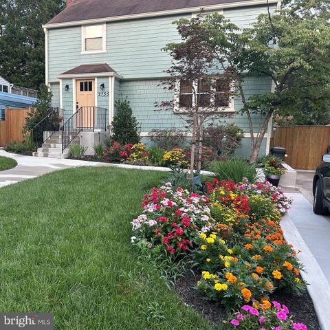 2755 WOODLAWN AVE, Falls Church, VA 22042