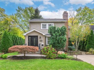 108 Highland Avenue Sagamore Hill Dr, Port Washington, NY 11050