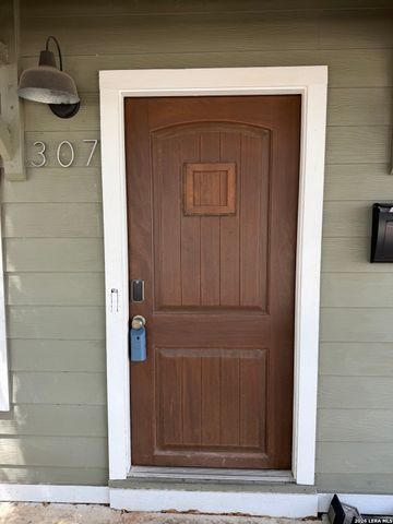 307 HELENA ST, San Antonio, TX 78204