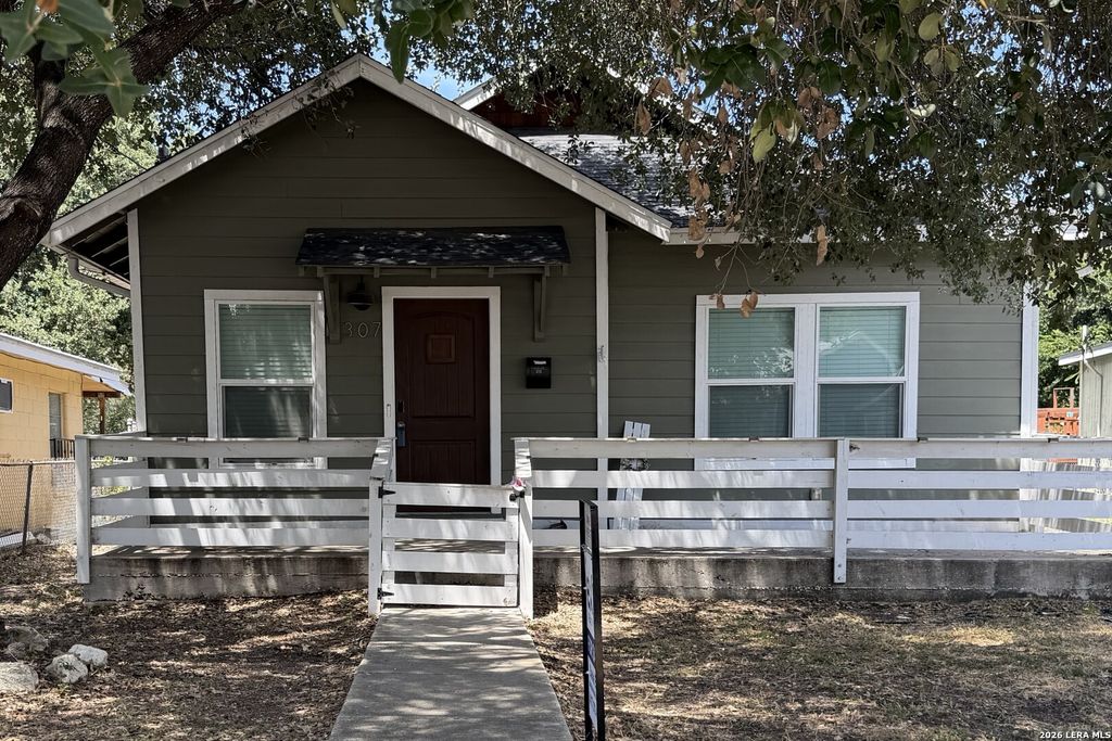 307 HELENA ST, San Antonio, TX 78204