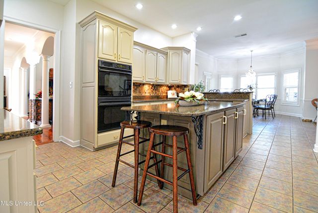 5138 St Andrews Cove, Olive Branch, MS 38654