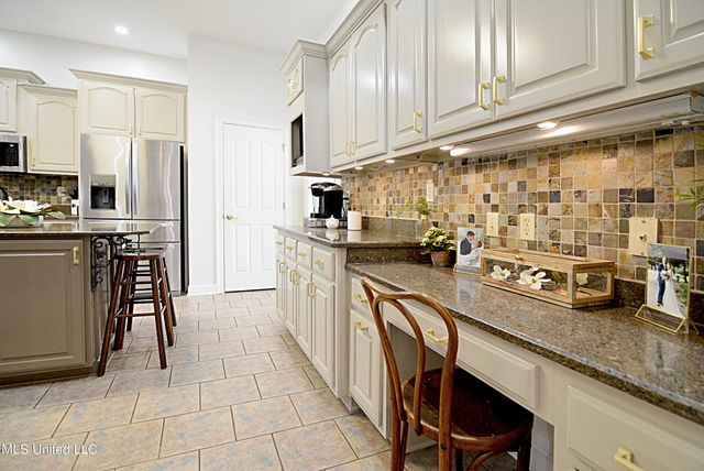 5138 St Andrews Cove, Olive Branch, MS 38654