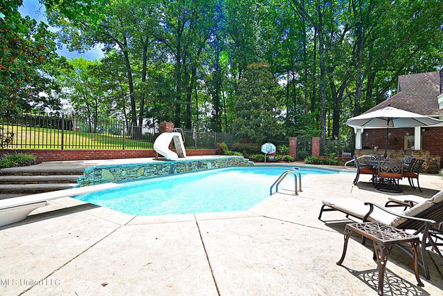 5138 St Andrews Cove, Olive Branch, MS 38654