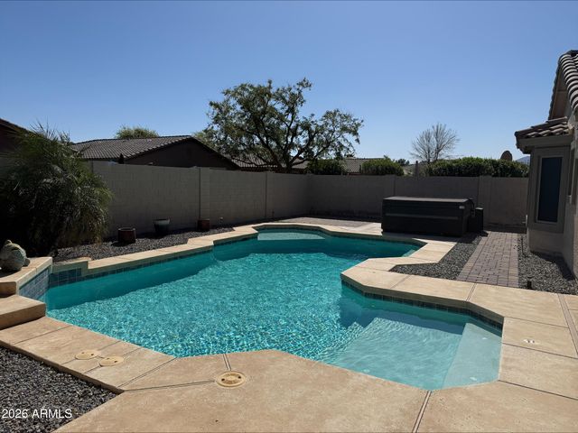 18129 W DESERT Lane, Surprise, AZ 85388