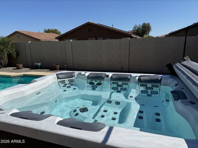 18129 W DESERT Lane, Surprise, AZ 85388