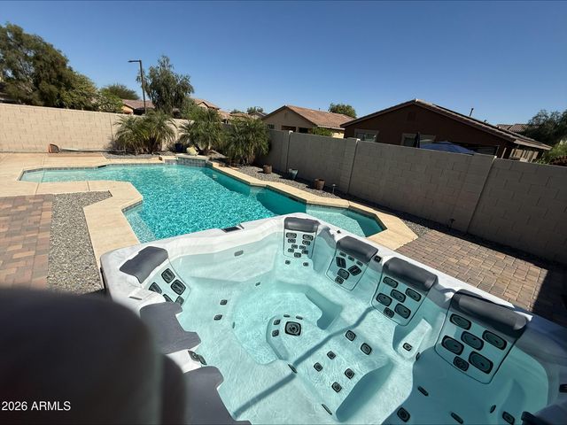 18129 W DESERT Lane, Surprise, AZ 85388