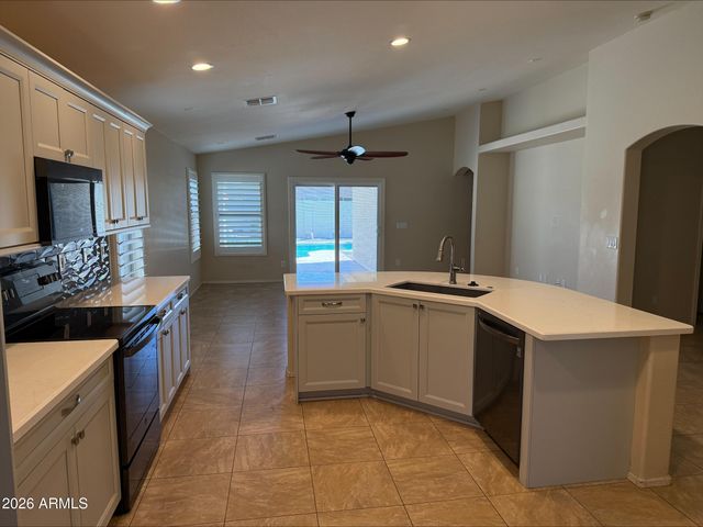 18129 W DESERT Lane, Surprise, AZ 85388