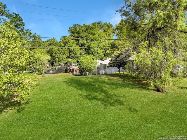 628 Cypress Ridge, Mcqueeney, TX 78123
