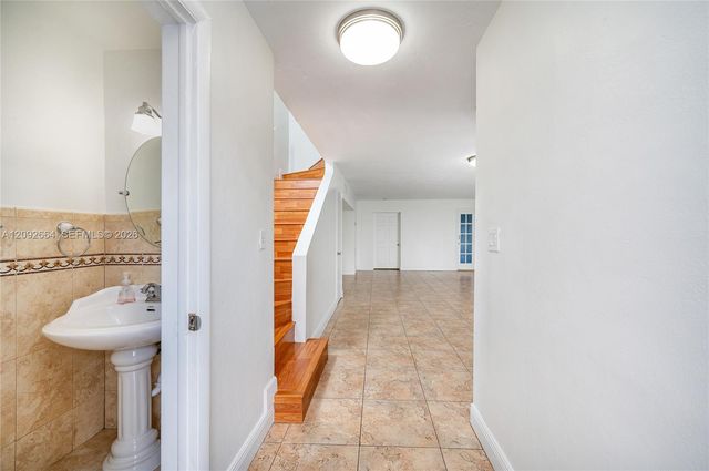 1345 W 71st Street, Hialeah, FL 33014