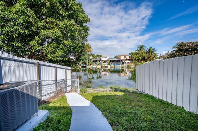 1345 W 71st Street, Hialeah, FL 33014