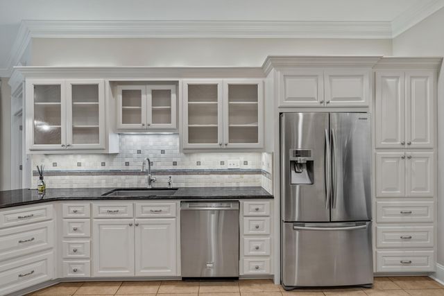 206 Timberton Dr., Hattiesburg, MS 39401