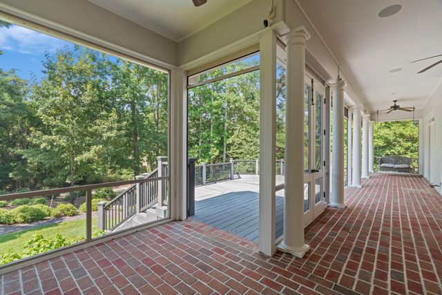 206 Timberton Dr., Hattiesburg, MS 39401