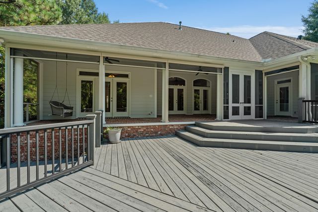 206 Timberton Dr., Hattiesburg, MS 39401