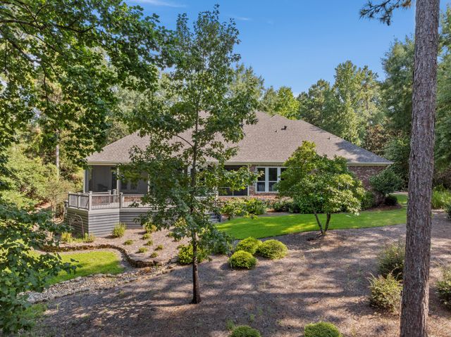 206 Timberton Dr., Hattiesburg, MS 39401