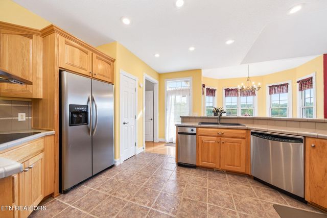 321 Magnolia Lane, Crossville, TN 38555