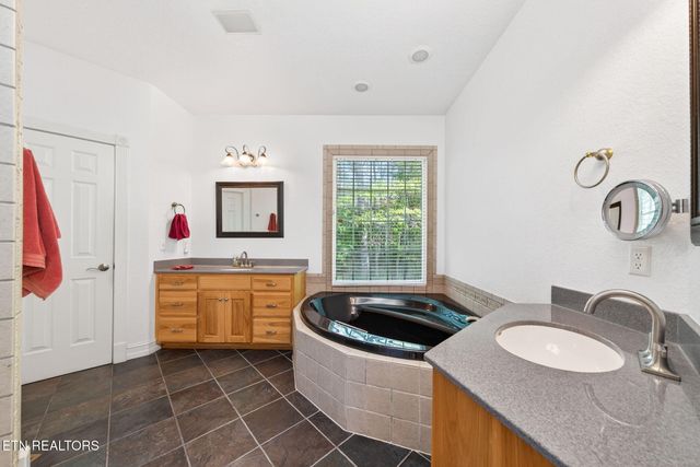 321 Magnolia Lane, Crossville, TN 38555