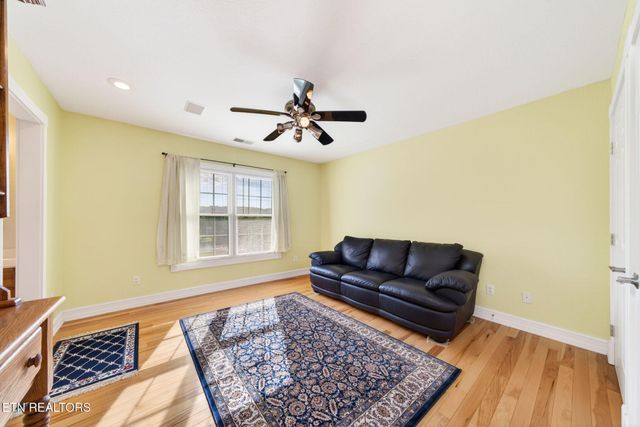 321 Magnolia Lane, Crossville, TN 38555