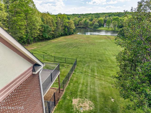 321 Magnolia Lane, Crossville, TN 38555