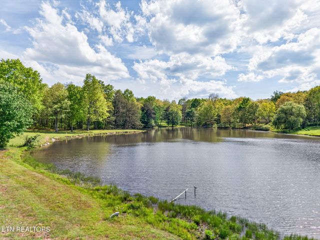 321 Magnolia Lane, Crossville, TN 38555