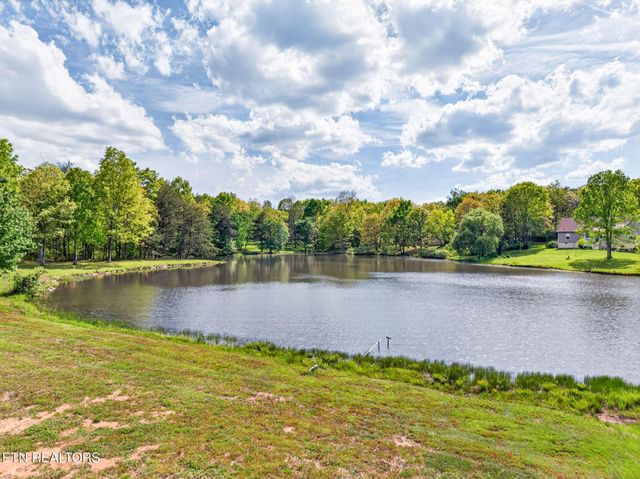 321 Magnolia Lane, Crossville, TN 38555