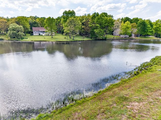 321 Magnolia Lane, Crossville, TN 38555