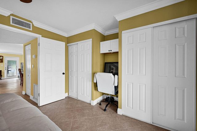 9121 Sunrise Lakes Blvd 106, Sunrise, FL 33322