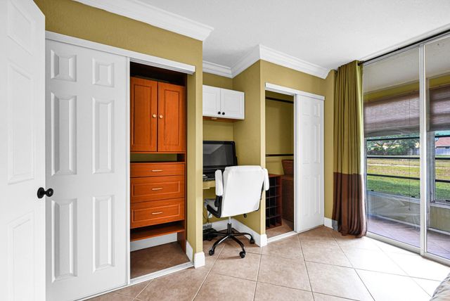 9121 Sunrise Lakes Blvd 106, Sunrise, FL 33322