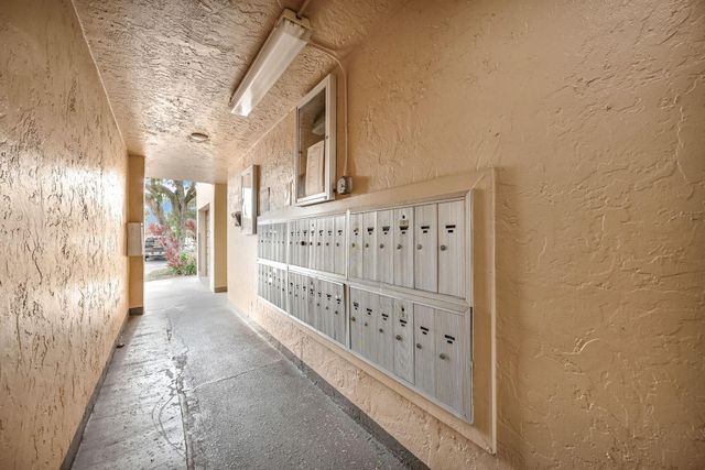 9121 Sunrise Lakes Blvd 106, Sunrise, FL 33322