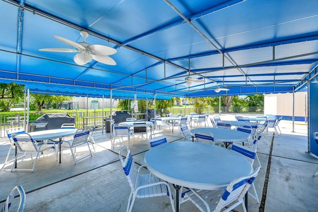 9121 Sunrise Lakes Blvd 106, Sunrise, FL 33322