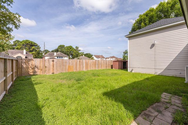 11527 Corola Trail Drive, Houston, TX 77066