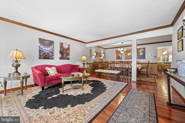 102 FILLY DR, North Wales, PA 19454