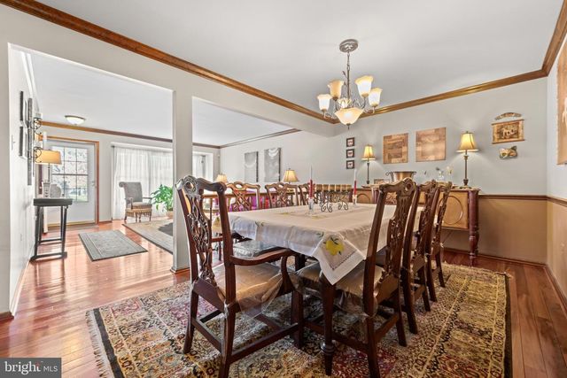 102 FILLY DR, North Wales, PA 19454