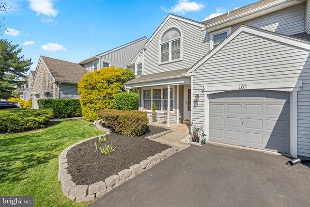 102 FILLY DR, North Wales, PA 19454