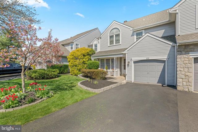 102 FILLY DR, North Wales, PA 19454