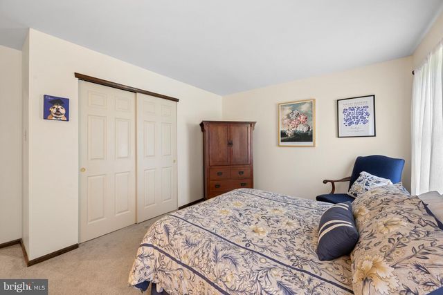 102 FILLY DR, North Wales, PA 19454