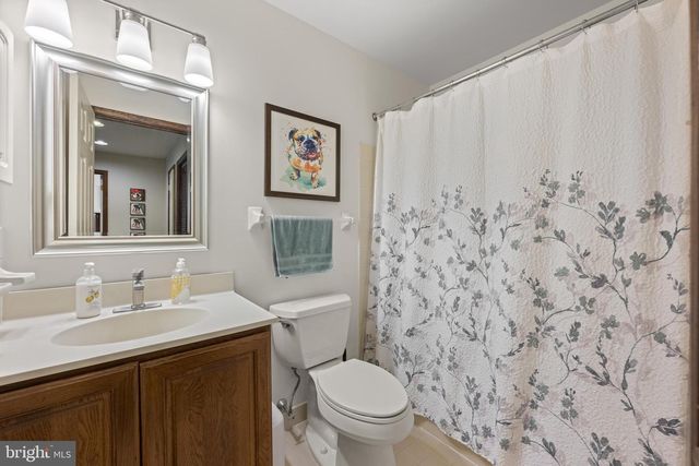 102 FILLY DR, North Wales, PA 19454