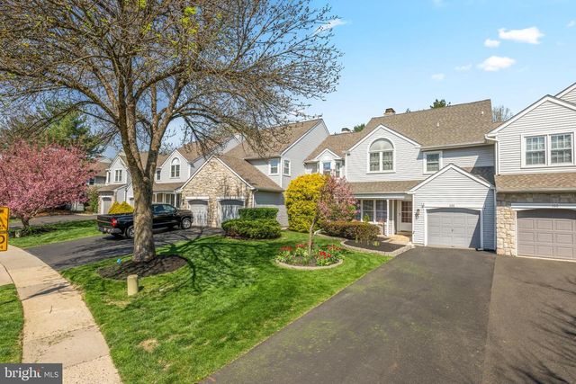 102 FILLY DR, North Wales, PA 19454