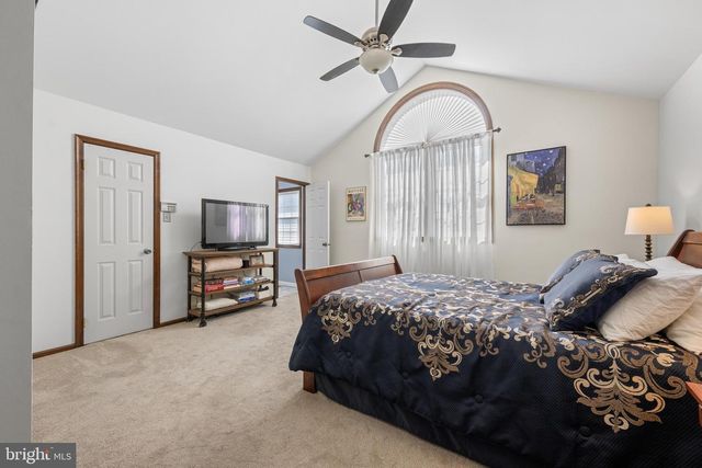 102 FILLY DR, North Wales, PA 19454