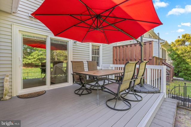 102 FILLY DR, North Wales, PA 19454