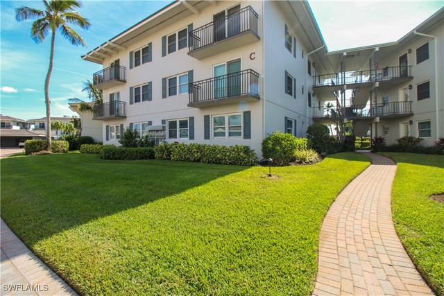 3400 Gulf Shore BLVD N B4, Naples, FL 34103