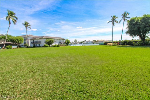 3400 Gulf Shore BLVD N B4, Naples, FL 34103