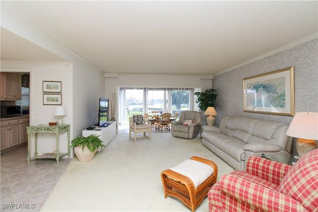 3400 Gulf Shore BLVD N B4, Naples, FL 34103